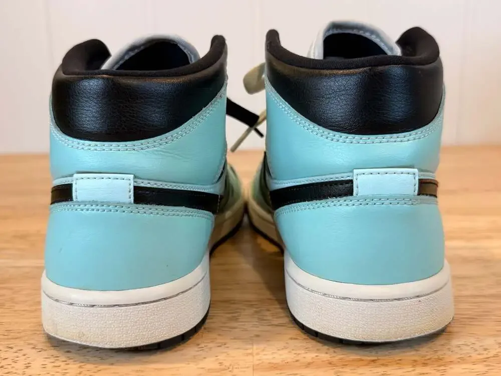 Nike Air Jordan 1 Mid Shoes Aqua Blue Tint Women’s Size 9.5